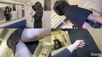 【個人拍攝】光19歲美少女菜鳥OL！突然在火車上！用吃到飽的方式揉搓和触摸，用生雞巴強行活塞，捲起抽搐！眼鏡上滿是面部射精的精子！