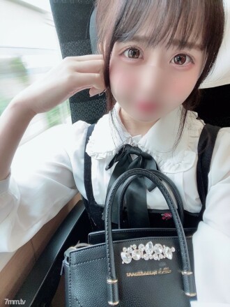 No.14 H Gadis Papa Katsu berumur 18 tahun yang ingin tahu tentang sesuatu.