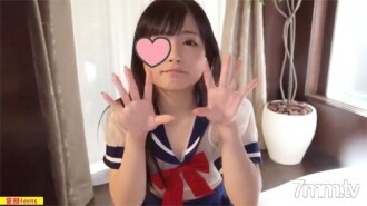 穿著透明衣服的超可愛少女的美麗剃光陰戶中出[個人拍攝]