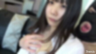 * Một nữ sinh bỏ nhà đi. Làm ơn hãy hiểu.