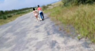 [Sản phẩm đầu tiên / Dòng chảy ra] * Cưỡng ép giao cấu, xuất tinh bằng miệng, ép bắn kiêm âm đạo lưng trần * Một bi kịch ập đến với một cặp đôi đang hẹn hò trên bãi biển. Một em gái hoàn toàn nghiệp dư với bộ ngực khủng và làn da đẹp.