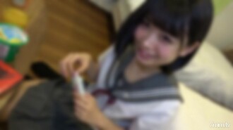 Une étudiante adolescente active, une belle fille miracle Shiho-chan et un rendez-vous à la maison après l'école. Tout le corps est léché par un fan enthousiaste sélectionné parmi un total de 700 candidats, et une grande quantité de sperme épais est collante sur son joli visage.
