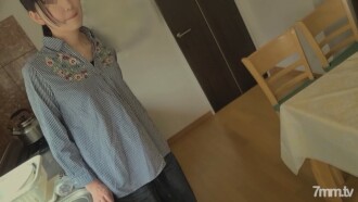 Penolakan [individu] istri yang tinggi, ramping, segar, cantik, tetapi dia pusing dengan banyak air. Sayang sekali saya tidak bisa menyampaikan ekspresi melotot ke kamera. FC2-PPV-2939404