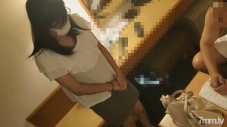 * Keistimewaan 1: Sehingga 26hb * [Individu] Isteri awek berkaca mata biasa. Badan dibaham walaupun terdapat di tapak, dan rambut panjang dan tetek besar yang bergoyang menggetarkan hati. Terima kasih atas sokongan anda yang berterusan. Buah dada besar siapakah itu?