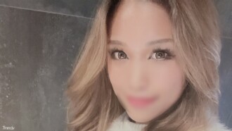 [Waktu terbatas 2980 → 1000] Masukkan ke kamar mandi tanpa menunggu mandi dengan gadis hitam dengan rajutan putih rok mini! 【Tidak ada apa-apa】