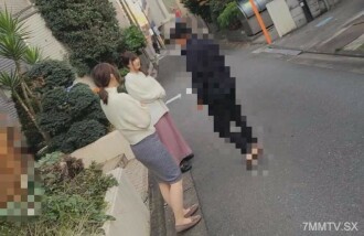 【個人】渣男輕易獻上的不僅是妹妹，還有親人。成熟女人的身體在她的年齡裡是光滑的，皮膚像她的姐姐一樣白皙漂亮。
