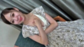 Eine hellhäutige, schöne, schlanke Medizinstudentin. Die intelligente junge Dame strahlt Schönheit und Brillanz aus wie Mai Shiraishi von Nogizaka46. Einem Wunderengel, der nur eine Erfahrung hat, wird eine große Menge Vaginal-Cumshot verpasst.