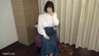 Beleza branca pura com seios grandes e copa G. Uma professora inteligente de língua japonesa, esbelta e bonita, com um corpo digno de uma gravura. Treinamento complementar especial com 3 doses de gozadas faciais massivas na 2ª rodada de creampie massiva! 