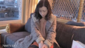 與日本丈夫一起生活的法語講師。他不背叛或知道自己被出賣了，他下班回家的途中籤了債務，露出了透明的白色皮膚作為日本風格的抵押品，並戴著一隻不知名的Kimo Man Cock。