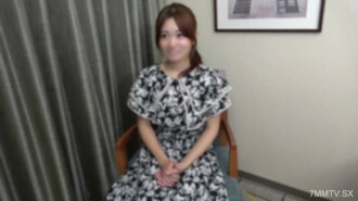 【永久版/這是第一名的舞者，擁有十萬粉絲。需求中，她一襲白衣，美麗，赤裸的身體，痛苦不堪。奧納班漂亮的女臉毫無意義。三八大火徹底釋放。