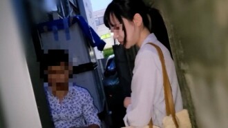 [Cá nhân] Trừng phạt một cô vợ trẻ đang tươi cười bằng cặc của người đàn ông khác, dù rất ghét nhưng thể chất nhạy cảm của cô ấy không dừng lại và cuối cùng cô ấy đã nhiều lần đưa nó vào trong âm đạo của mình.
