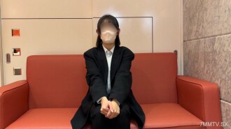 敏感且容易緊張的21歲學生。刺激身體深層部位，整個過程不停歇，插入後，高潮來臨→大量射精。