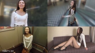＜**Die anzügliche Pose einer internationalen Flugbegleiterin ♡＞ Ein besonderes Foto der Vulva und des Anus einer wunderschönen jungen Dame namens Hana Takayama. Eine detaillierte Ansicht der Vulva und des Anus einer schönen Frau mit haarloser Haut/kleiner Vulva/schönem Po/schönen Schamlippen und Vulva/Super-Nahaufnahme! | FC2 Elektronikmarkt