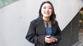 【限量發行】一位熱愛性愛的髮型設計師瞞著丈夫偷偷申請拍攝自製性愛視頻，搖身一變成為受虐狂蕩婦！ ！勁爆畫面展現她透過激烈性愛釋放性慾並噴射高潮【高清特典】