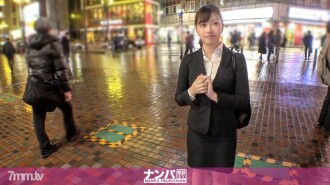 認真的南帕，第一槍。 1481 帶一個正在換工作的OL姐姐到酒店做監控！檢查成人用品的可用性→將厚實的假陽具手淫插入真正的decachin！在如此多的安慰下原諒身體，並與頭髮高潮發生性關係！ !!
