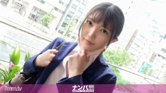 マジ軟派、初撮。 1658 スーツが似合いすぎな働くオンナをホテルに連れ込み！徐々に距離を詰めてくる男優をしかたなく受け入れてしまい…大量潮吹きでカメラを濡らし、激しいピストンにスレンダー美BODYがみだらに震える！