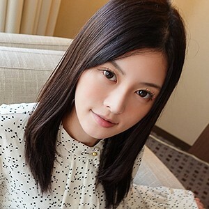 蓝色的