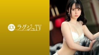 豪華TV 1716 「我喜歡年長男人…」喜歡年長男人的白領美女渴望與專業人士發生性關係，出現在AV中！她一邊高潮一邊將白皙細膩的肌膚染成紅色！她反覆小便，同時顫抖著，享受著從未體驗過的快感……激烈的性愛，美麗的臉龐因快感而扭曲！