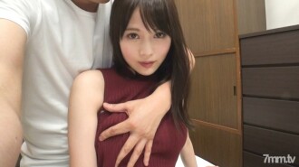 【第一枪】网络AV应用→AV体验拍摄896挑战AV有气势！ ??如果你用可爱的脸脱下它，它会超出你的想像！ !!一边弯曲白皙修长的身体一边卷起〜♪您会惊讶于脸部和身体之间的差距〜www