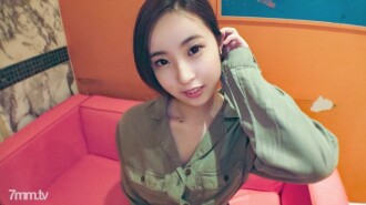 [First shot] AV application on the net → AV experience shooting 963 I'm watching AV messed up without a boyfriend ♪ I'm curious and stretch my body! Loud Ikuiku barrage! !! Shake the slender body and spree! !!