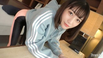 [第一槍] [熱血運動女孩] [喜歡陰道背面的色情女孩] 一個清爽的JD已經出現了一個受過籃球訓練的迷人身體。上身的女人被從下往下捅了一槍，看到可愛的臉就開始尖叫..網上的AV應用→AV體驗拍攝1780