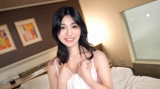 재색 겸비의 WEB 디자이너가 등장! 일은 충실하고 있어도 섹스는 무사태···. 오랜만의 지 포를 저속한 소리를 내고 탐하는 마 코! 음란한 목소리가 울려 퍼진다! 【첫 촬영】 인터넷으로 AV 응모 → AV 체험 촬영 2122