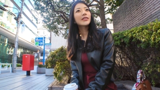 [聰明又有才華的辦公室女士]「裡面感覺很好...」黏稠的口交，然後是黏黏的吻。一邊感受著強烈的活塞，一邊發出可愛的呻吟聲！ 【初拍】AV線上申請→AV體驗拍攝2145