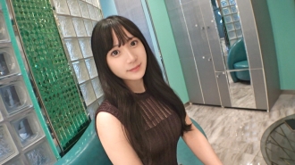 Seorang gadis cantik dengan rambut hitam putih yang terlihat seperti seorang idola muncul! Wajah yang bagus! Gaya yang bagus! Sensitivitas yang bagus! Rasanya sangat nikmat hingga saya tidak bisa berhenti menggoyangkan pinggul dan mencapai klimaks berulang kali! [Pemotretan pertama] Aplikasi AV online → Pengalaman pemotretan AV 2229