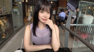 Bien qu'il soit généralement cool, c'est un vrai chéri quand il s'agit de sexe ! Elle captive les hommes avec ses longues jambes fines et ses gros seins qui se voient même à travers les vêtements ! Même si elle dit qu'elle aime le sexe occasionnel, elle est tellement excitée par les poussées intenses qu'elle se tord de douleur ! [Premier shooting] Candidature en ligne pour un stage AV → Stage AV 2291
